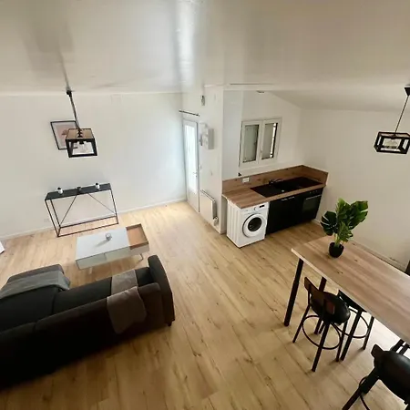 Le Parisien - Logement Pour 2 Personnes アパート